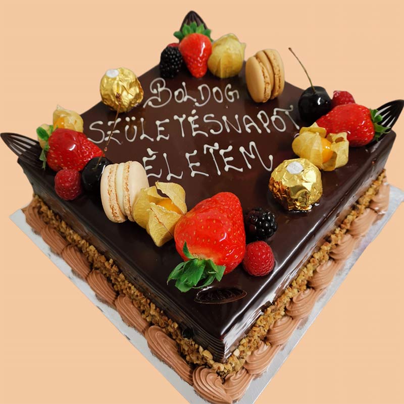 Mini chocolate cakes: perfect party dessert